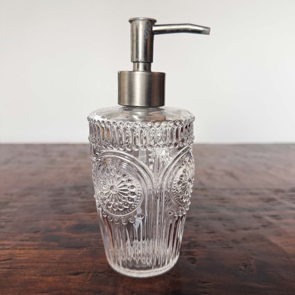 Pioneer Woman Adeline Collection Beautiful Clear Glass Soap Dispenser 7" Tall - Picture 3 of 11